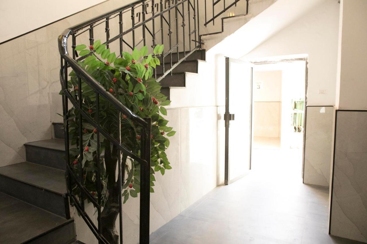 תל אביב Bauhaus Stylish Apartments - By Bookiz מראה חיצוני תמונה
