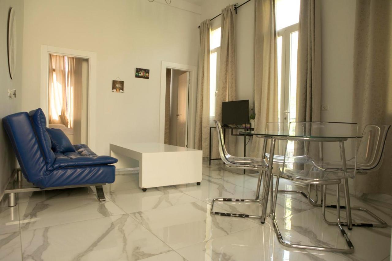 תל אביב Bauhaus Stylish Apartments - By Bookiz מראה חיצוני תמונה