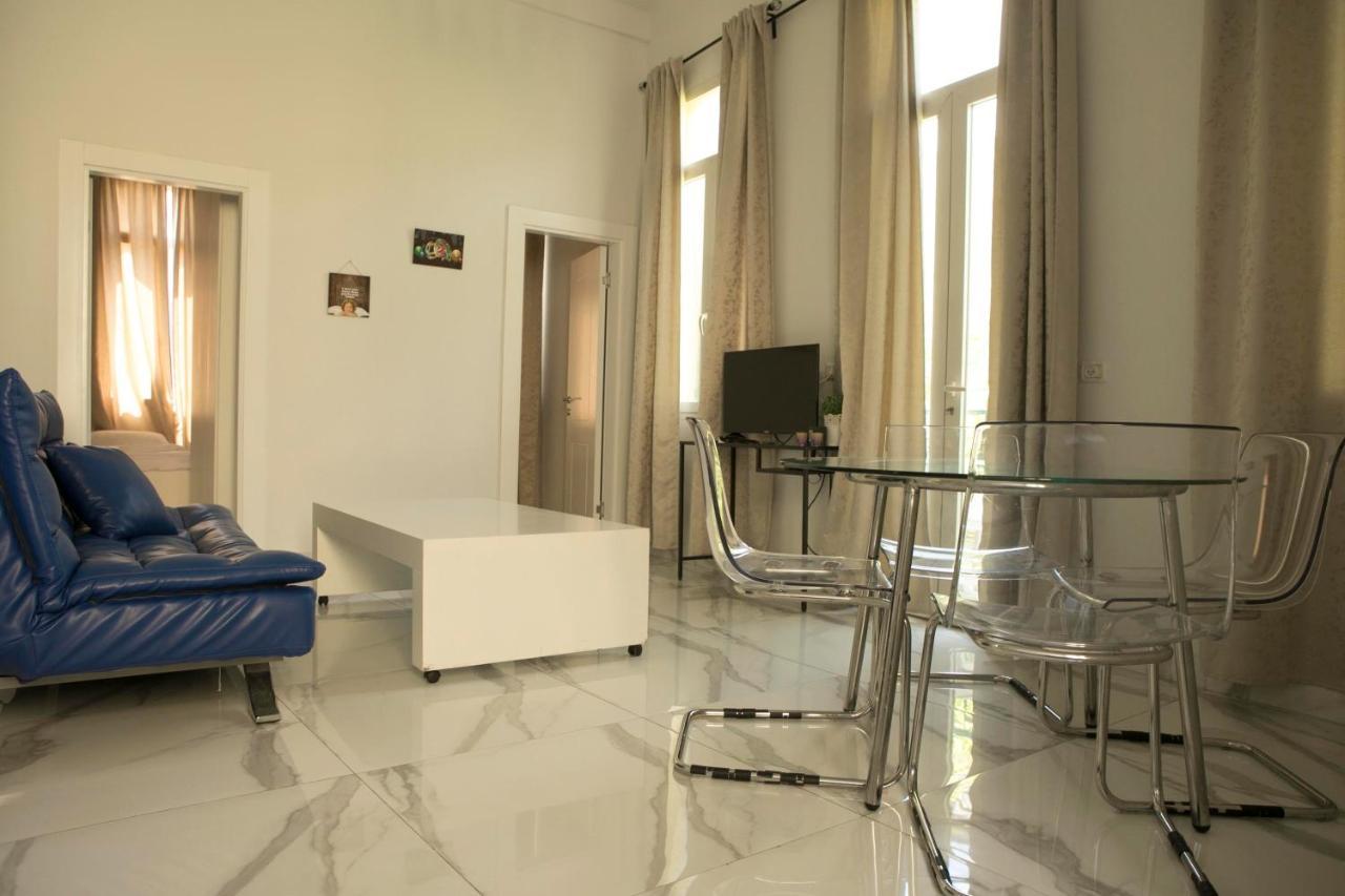 תל אביב Bauhaus Stylish Apartments - By Bookiz מראה חיצוני תמונה